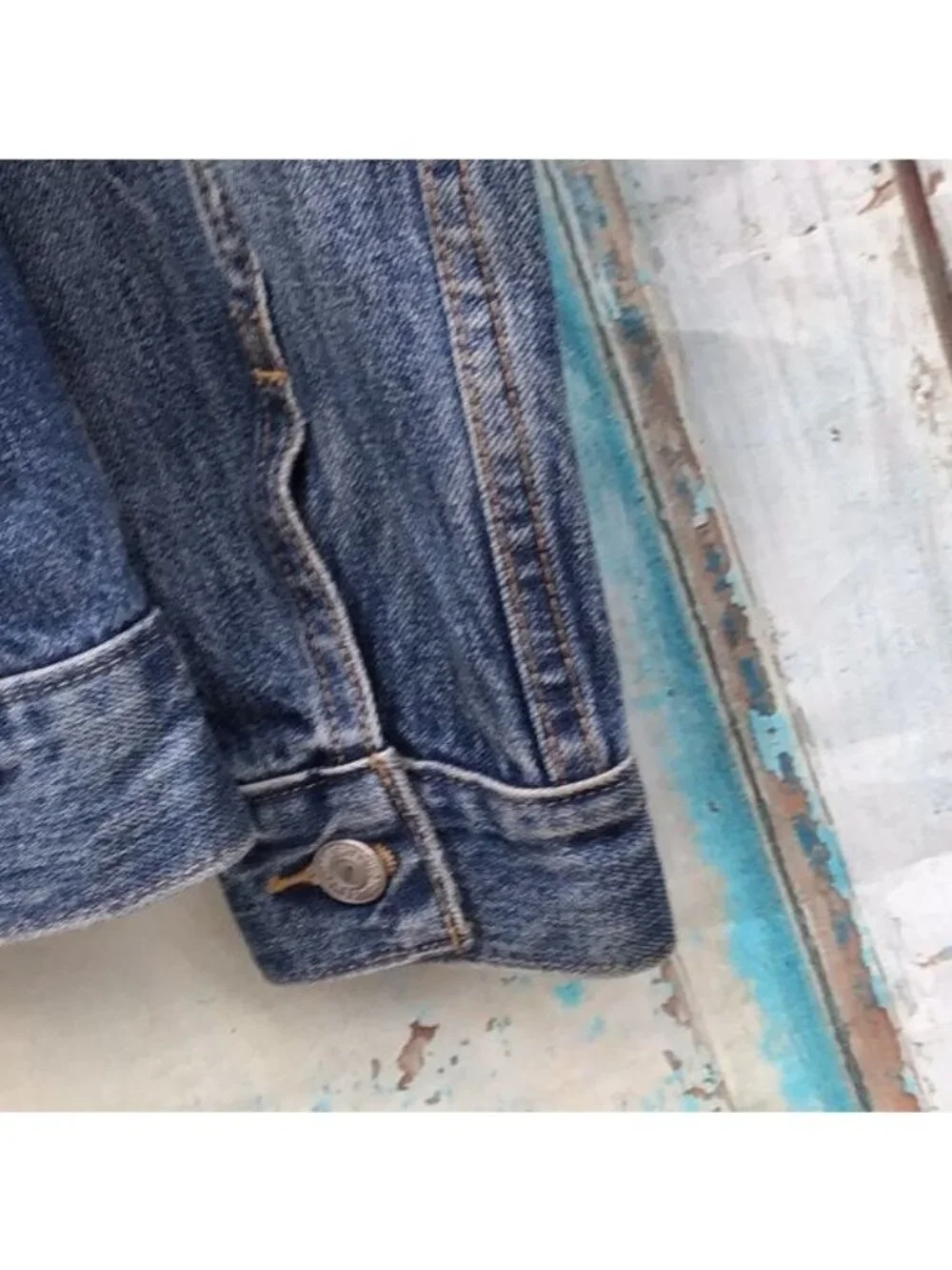 Levis Womens Denim Trucker Jacket Small Blue Button Front & Pockets